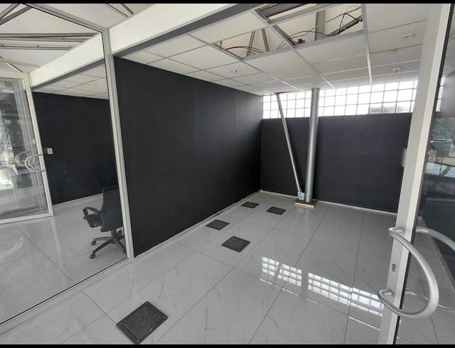 5,599M² OFFICE TO LET IN RANDJESPARK